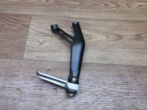 Yamaha yzf rn32 - yamaha,